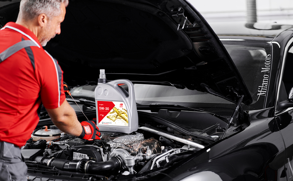 Never run your luxury car with old engine oil (Service My Car)