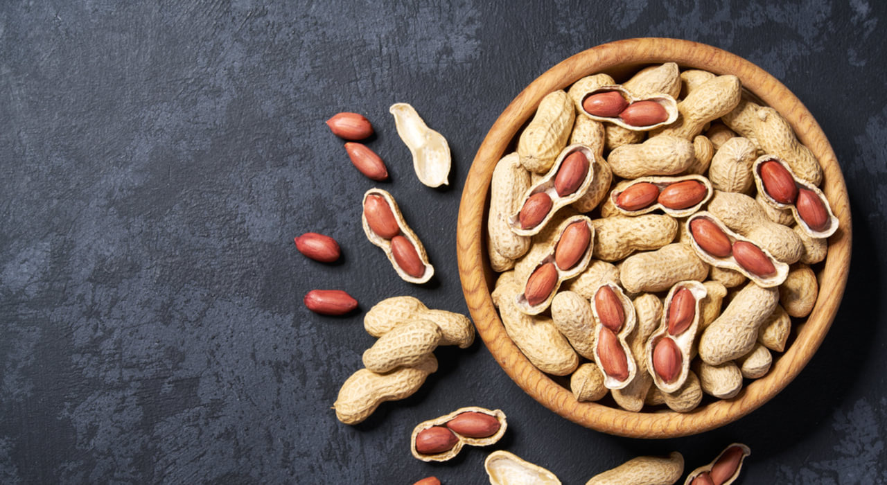 Peanuts have several positive health effects.