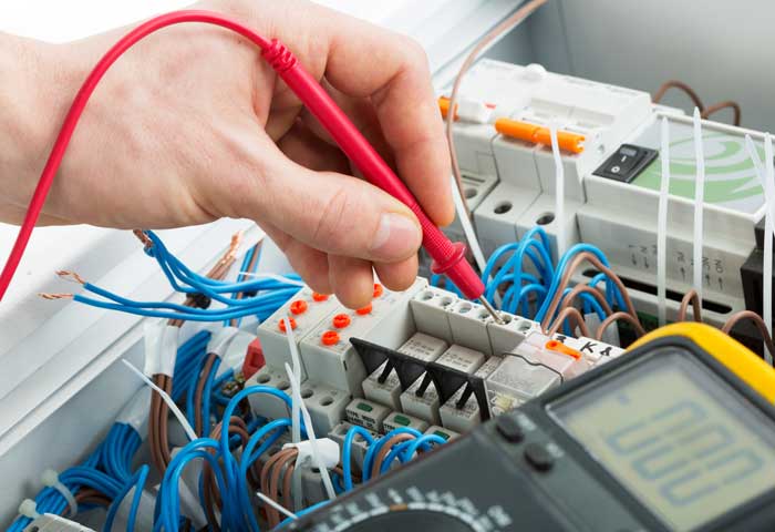 Commercial Electrician Contractors in London