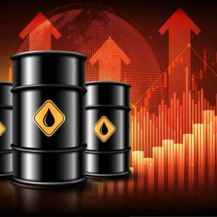 Oil barrels stand before rising charts and arrows, symbolizing global oil price gains and market risk.